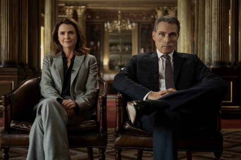 Dive deep into the shocking finale of The Diplomat Season 3. We explain how the Poseidon nuclear weapon was stolen, Hal Wyler's masterful betrayal of Kate and the US-UK alliance, and the geopolitical fallout that sets the stage for global conflict in Season 4.