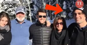 The Reiner family look happy, and Nick looks normal and happy in this photograph.